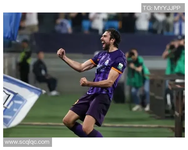 从“新马赫雷斯”到3.2分的深渊：萨维尼奥在曼城遭遇了怎样的“信任崩塌”？